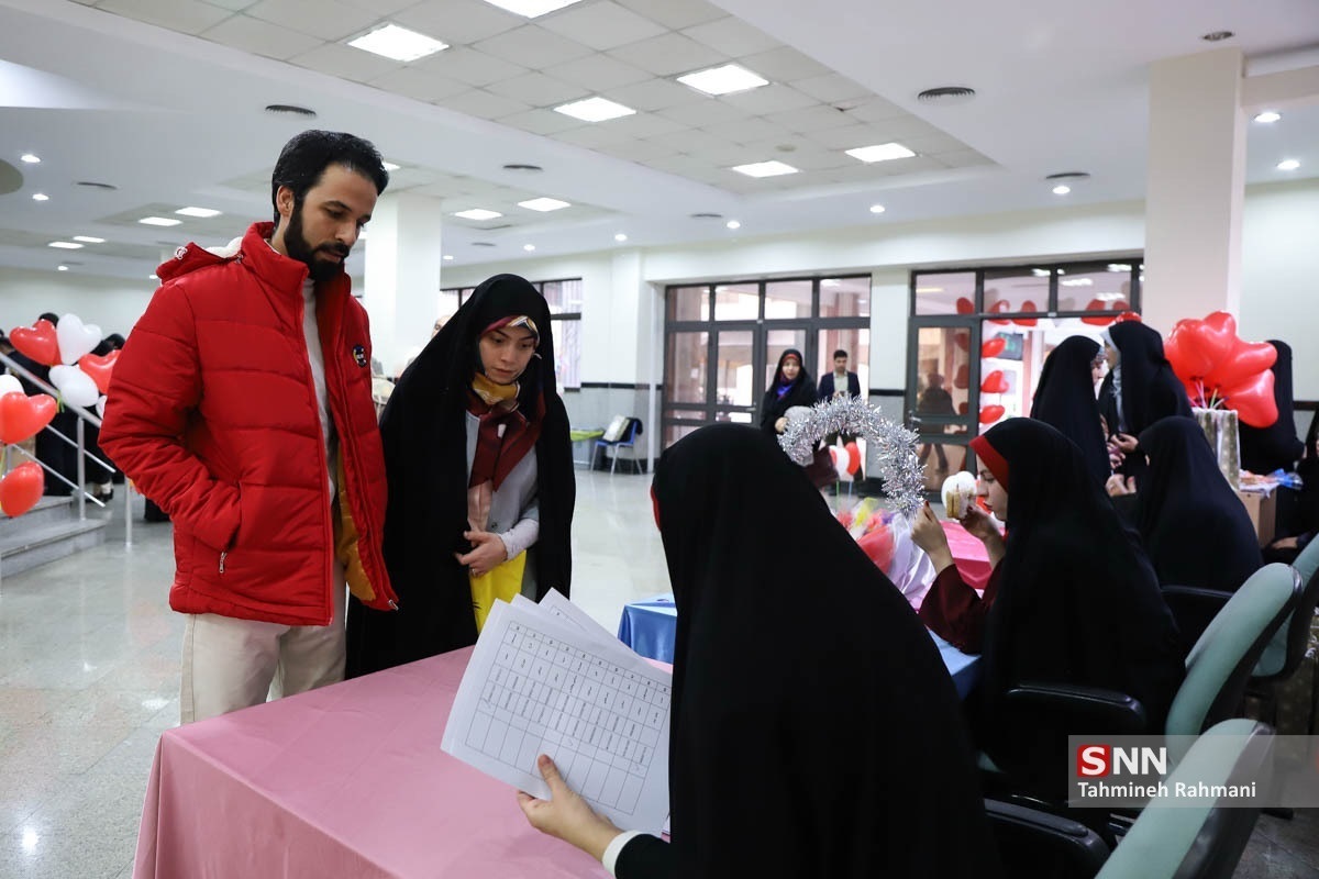 تیتر پنج شنبه ///از اعلام موسسات غیر مجاز اعزام دانشجو به خارج تا تسهیلات ۲۰ میلیون تومانی به دانشجویان دانشگاه آزاد