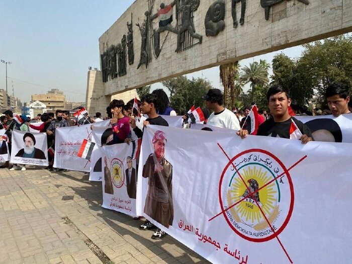 تظاهرات در میدان التحریر بغداد علیه توهین به مراجع تقلید