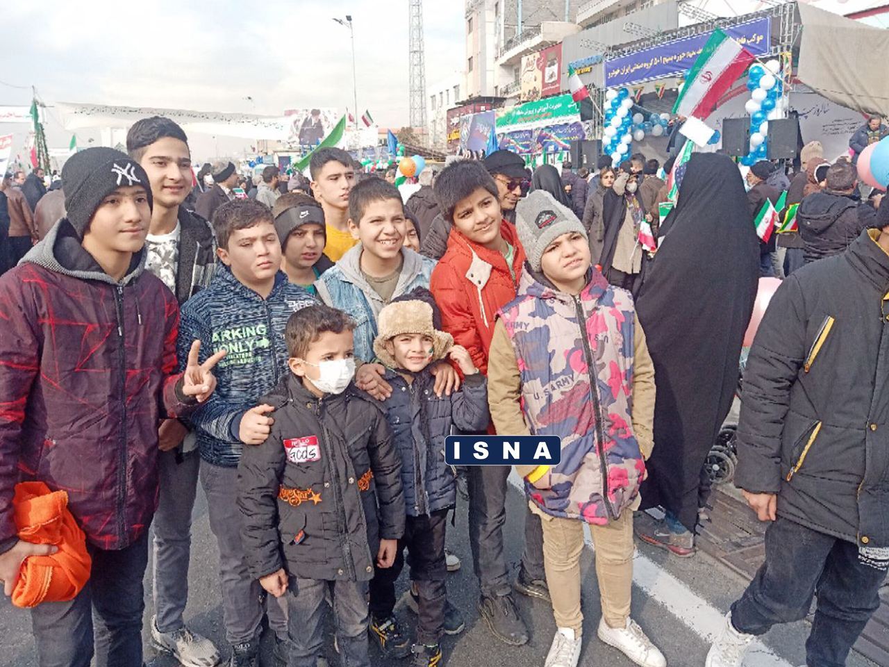 آغاز جشن پر شکوه چهل و چهارمین سالگرد پیروزی انقلاب اسلامی / نمایش موشک سجیل در مسیر راهپیمایی ۲۲ بهمن