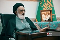 معارف اسلام باید با ابزار هنر در جامعه ترویج شود / دشمن به دنبال جدا کردن مردم از رهبری است