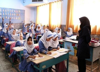 تربیت زنان و دختران کارآمد، یکی از مهمترین برنامه های آموزش و پرورش