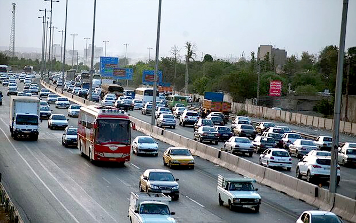 ترافیک سنگین در آزادراه کرج - قزوین و آزادراه پردیس - تهران