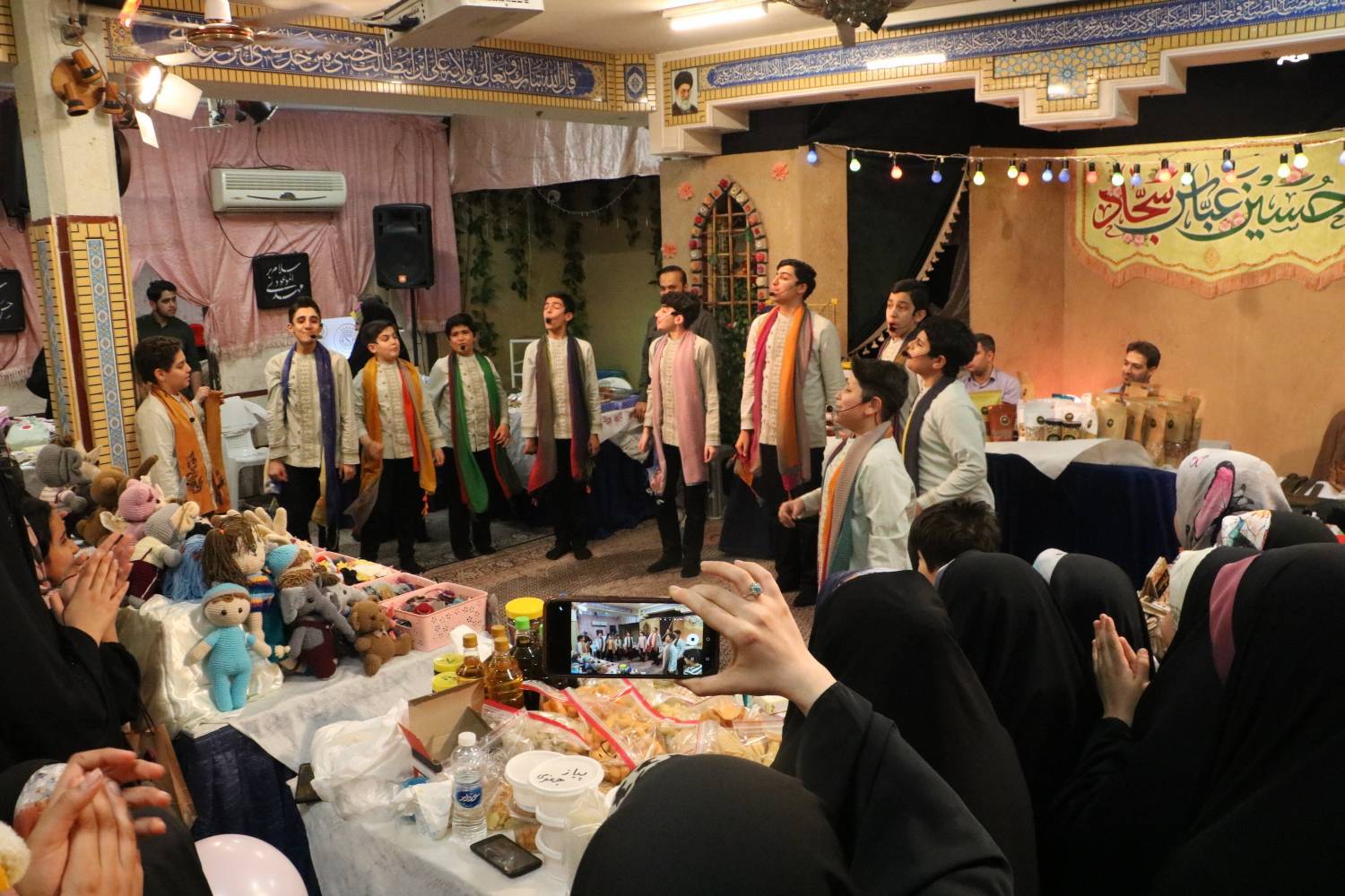 بیت القرآن منطقه ۱۱ تهران میزبان بازارچه مهربانی
