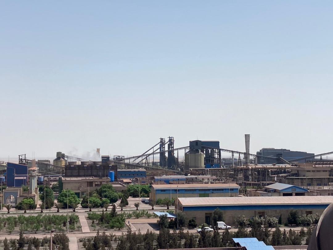 بهره گیری از آب خلیج فارس در تولید صفرتا صد فولاد توسط چادرملو/ کاهش تولید ۱۵۰ هزار تنی در نتیجه قطعی برق تابستان! +فیلم