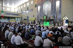 مسائل و مطالبات معلمان چهارمحال و بختیاری در نماز جمعه فرخشهر  بررسی می‌شود