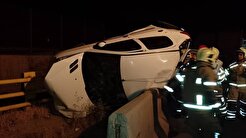 خودرو سواری در بزرگراه تهران - قم واژگون شد/ ۲ کشته و ۲ مصدوم