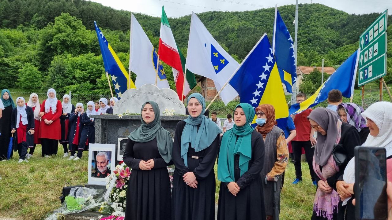 بیست و نهمین سالگرد شهادت سردار رسول حیدری و محمد آودیچ در بوسنی و هرزگوین برگزار شد