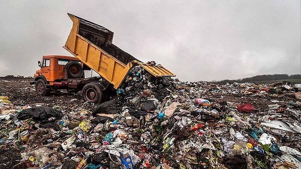 دپوی زباله قائم شهر در حاشیه «رودخانه تلار» / رهاسازی زباله‌های عفونی در نزدیکی رودخانه