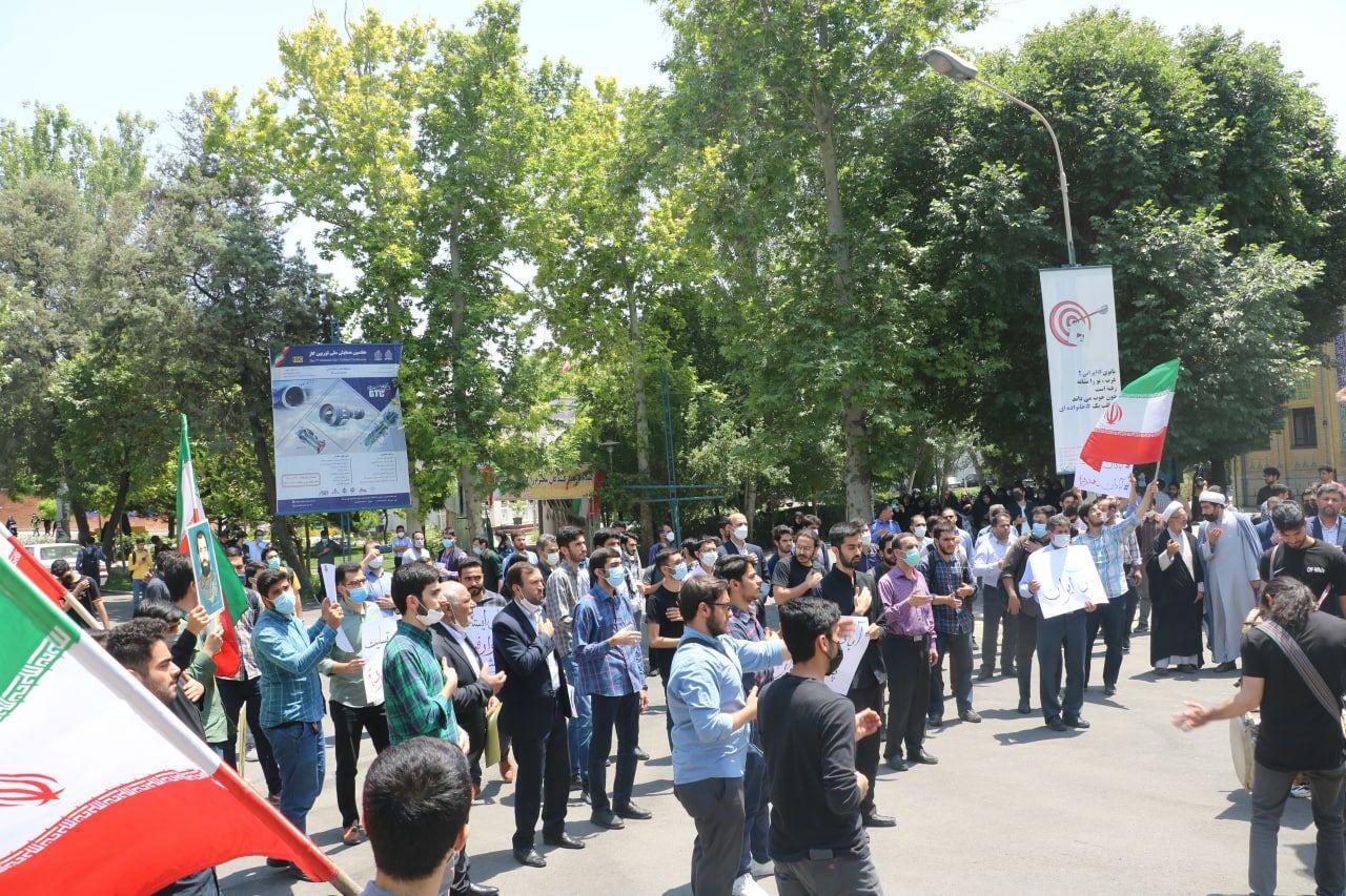 برگزاری اجتماع دانشجویان عزادار دانشگاه علم‌وصنعت در سوگ جانباختگان ریزش ساختمان متروپل آبادان