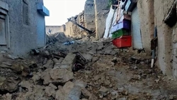 حضور وزیر کشور در میان زلزله زدگان هرمزگان