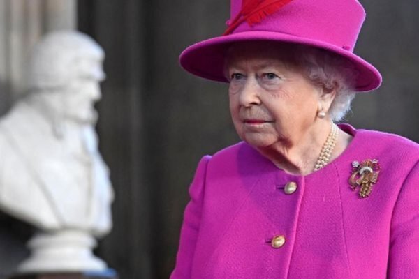 اخبار تائیدنشده‌ از مرگ ملکه انگلیس