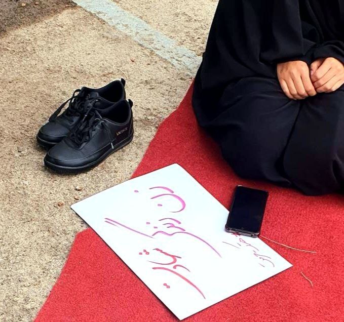 عزاداری دانشجویان دانشگاه علوم پزشکی تهران به مناسبت هفتمین روز شهادت شهدای حادثه تروریستی شیراز