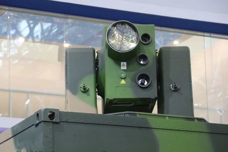 چین سلاح لیزری خود را به نمایش گذاشت + تصاویر
