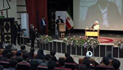 انتقاد صریح نماینده ولی فقیه سیستان و بلوچستان از اختصاص ندادن تریبون به دانشجویان بلوچ + فیلم
