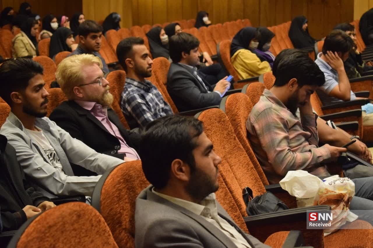 حضور رئیس دادگستری استان کرمان در دانشگاه شهید باهنر / نمایندگان تشکل‌های دانشجویی از دغدغه‌های خود گفتند