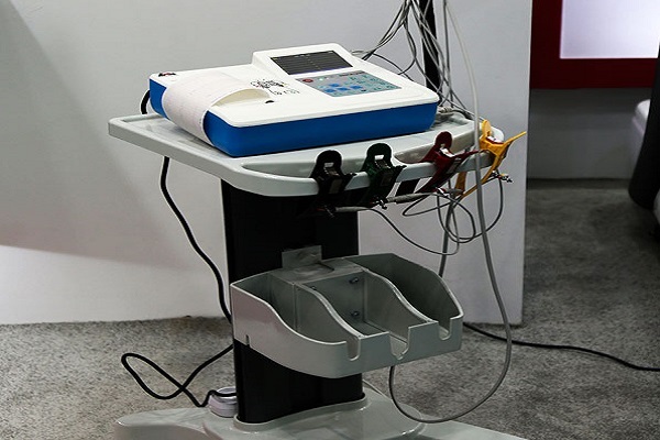 دستگاه ۱۲ لیدی تله کاردیوگراف برای تشخیص سریع عارضه‌های قلبی