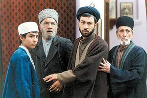 فیلم و سریال‌هایی که به زندگی امام خمینی (ره) پرداخته اند