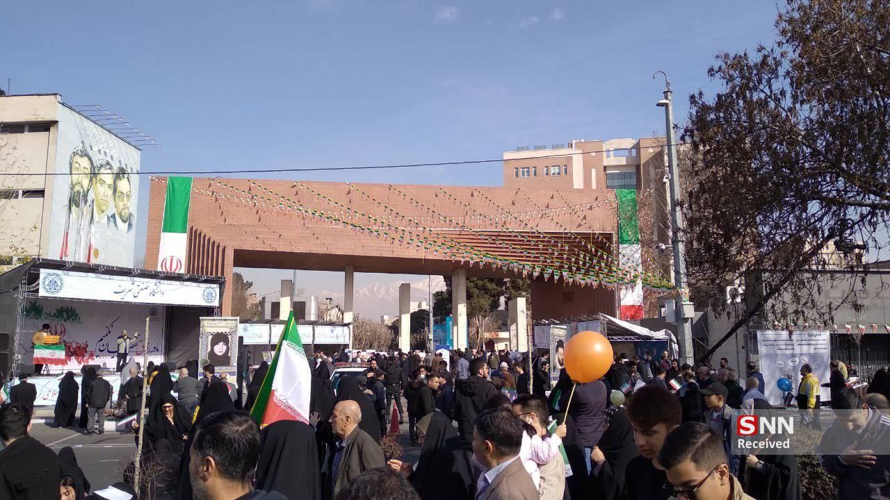 حضور دانشگاه شریف با عرضه دستاورد‌های خود در راهپیمایی ۲۲ بهمن + فیلم و عکس