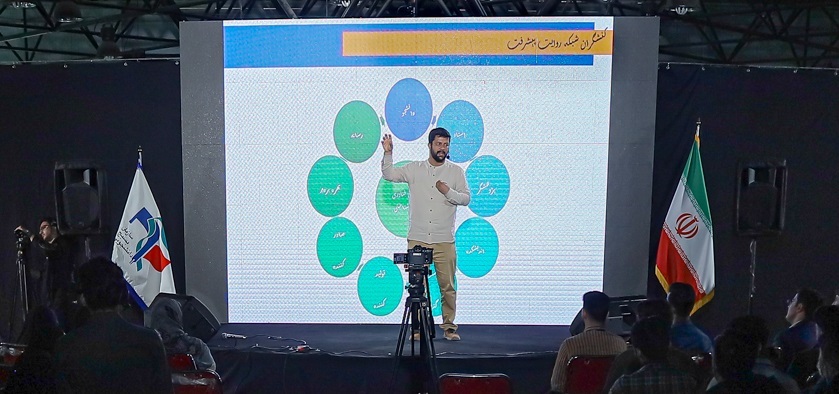 برگزاری نخستین رویداد باشگاه راویان پیشرفت / فرصتی برای آشنایی نسل جوان با دستاورد‌های افتخارآفرین + تصاویر