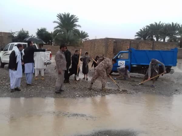 فعالیت نیروی زمینی سپاه برای بازسازی آسیب‌های سیل در سیستان و بلوچستان