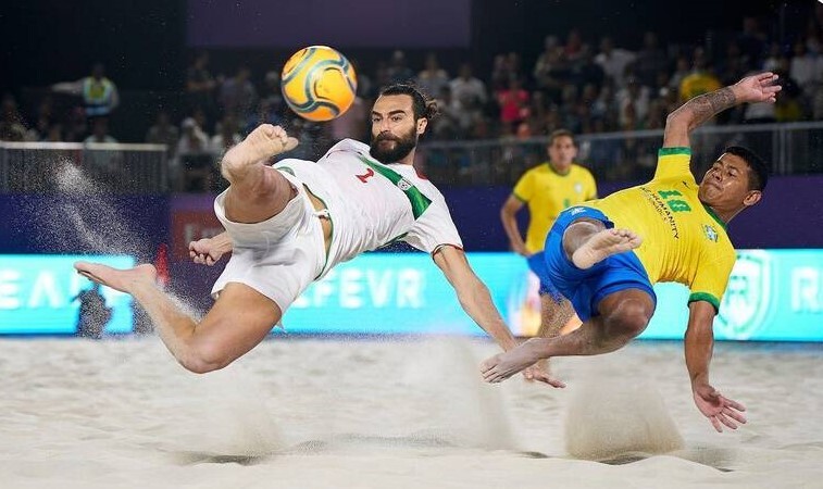- ایران با شکست در مقابل برزیل از فینال باز ماند / ساحلی بازان باید برای سومی بجنگند