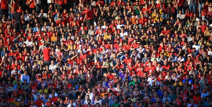 دلیل باز شدن در‌های طبقه دوم ورزشگاه آزادی در بازی پرسپولیس