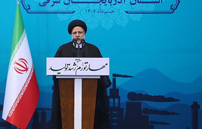رئیسی: سنگر امروز ما کارخانه‌ها و صنایع هستند / دولت مصمم به احیای واحدهای راکد است