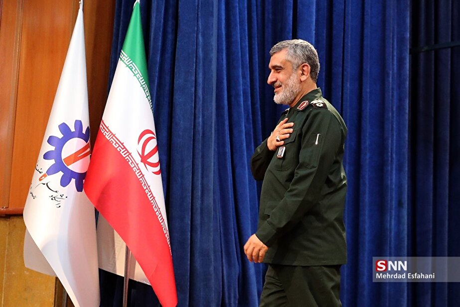 حضور فرمانده هوافضای سپاه پاسداران در دانشگاه علم و صنعت