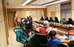 اولین نشست رئیس پارک علم و فناوری استان مرکزی با مادران فناور برگزار شد