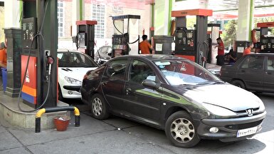 مردم بدون کارت سوخت به پمپ بنزین نروند