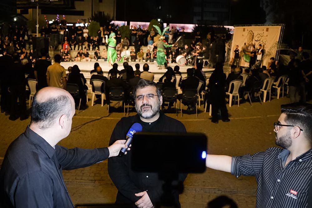 حضور وزیر فرهنگ و ارشاد اسلامی در تئاتر شهر و استقبال سه هزار نفری مخاطبان