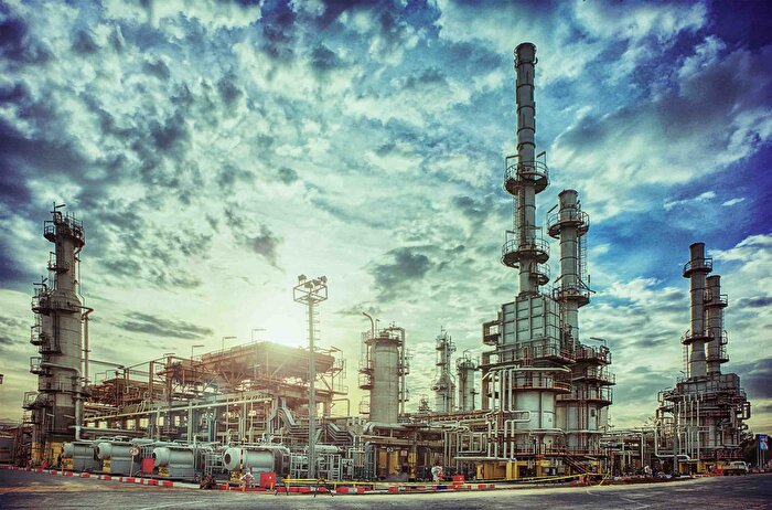 روز‌های خوب نفت ایران/ تولید به ۳ میلیون و ۳۰۰ هزار بشکه در روز رسید