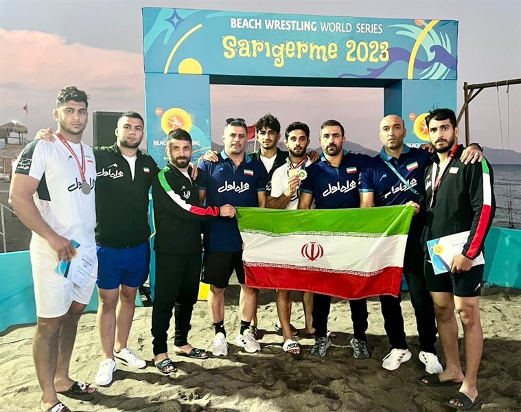 - کشتی ساحلی ایران قهرمان جهان شد