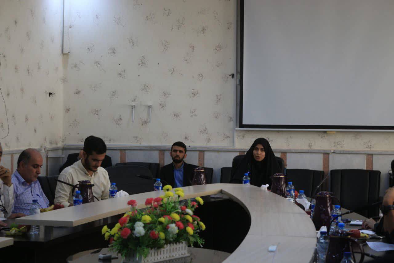 نشست دانشجویان دانشگاه فرهنگیان خوزستان با استاندار/ دانشجومعلمان از دغدغه‌هایشان گفتند