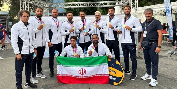 - قهرمانی قایقرانان ایران در آسیا