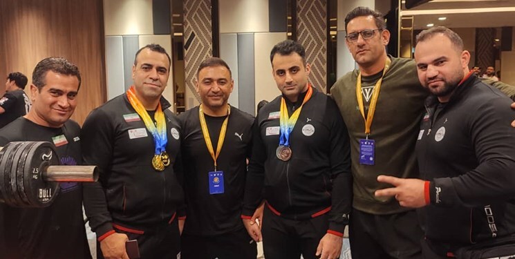- رضایی دومین مرد طلایی ایران در پاورلیفتینگ قهرمانی آسیا