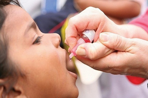 مدرس خبر داد. تزریق 644 مورد واکسن فلج اطفال در مناطق مرزی