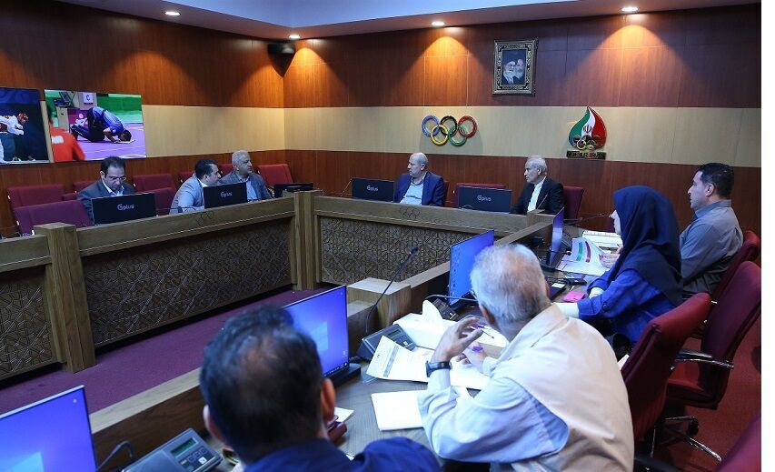 - برگزاری جلسه هماهنگی با فدراسیون‌های کاندیدای اعزام به بازی‌های داخل سالن