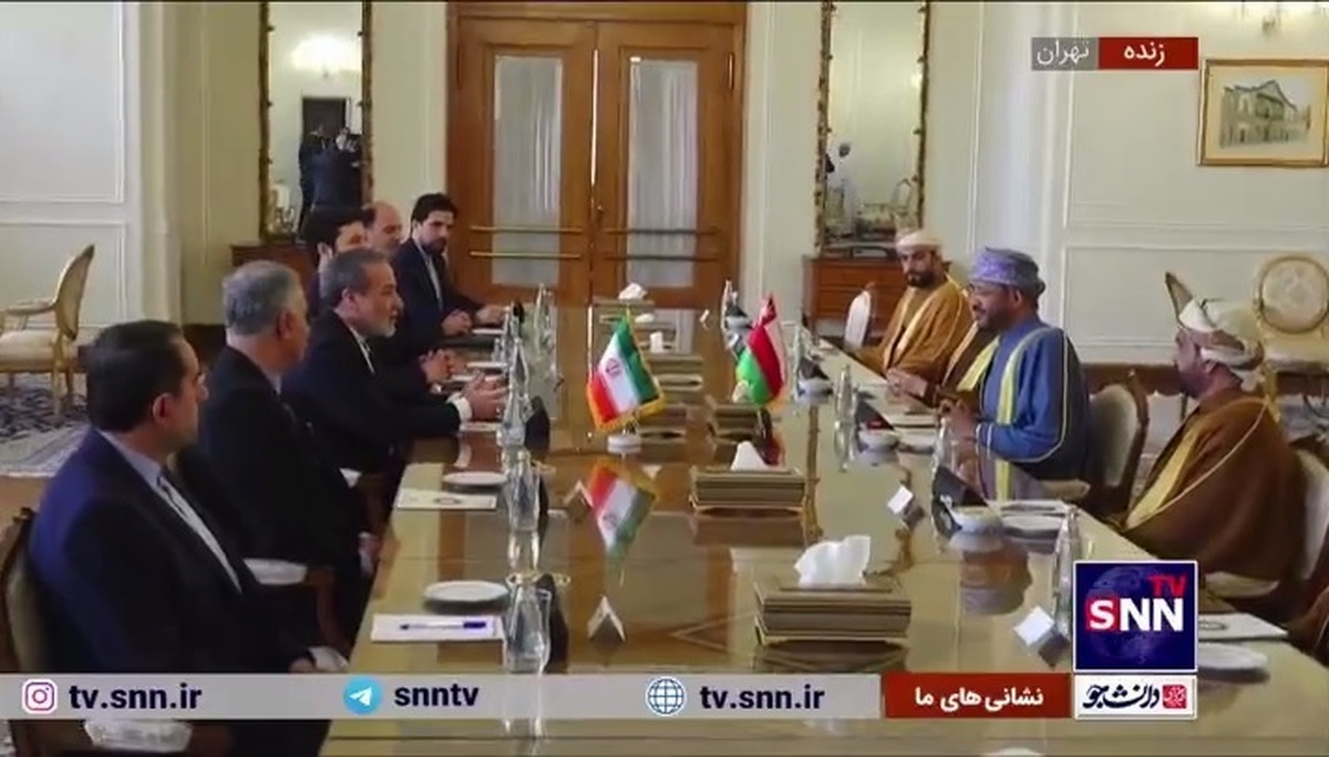 دیدار و گفتگوی وزیر خارجه عمان و هیات همراه با عراقچی