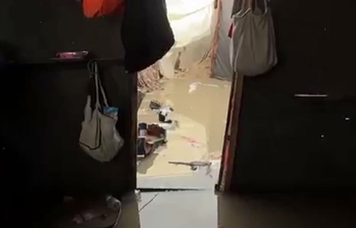 رنج آوارگان فلسطینی در هوای بارانی