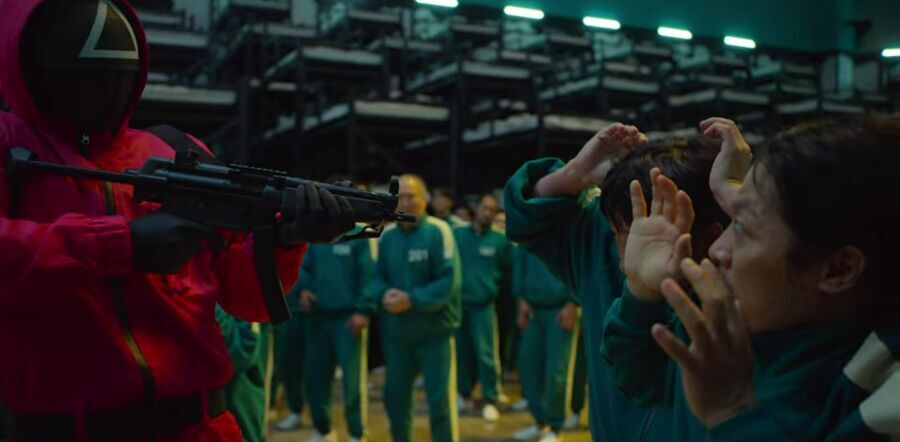 معرفی تسلیحات مورد استفاده در سریال اسکوییدگیم/ راز  پشت پرده این سلاح ها چیست؟