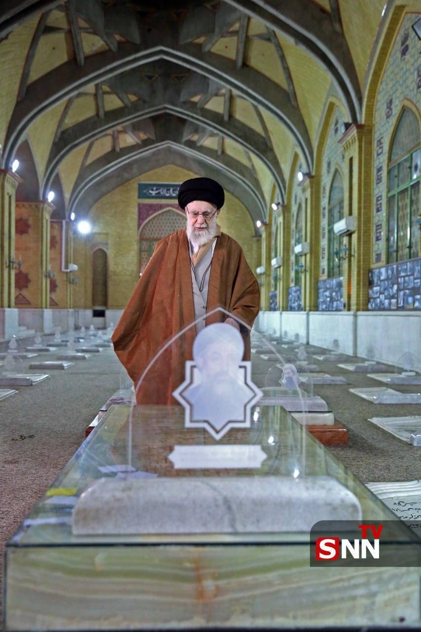 ببینید| لحظاتی از حضور صبح امروز رهبر انقلاب در مزار شهدای انقلاب اسلامی و گلزار شهدای بهشت زهرا سلام‌الله‌علی‌ها