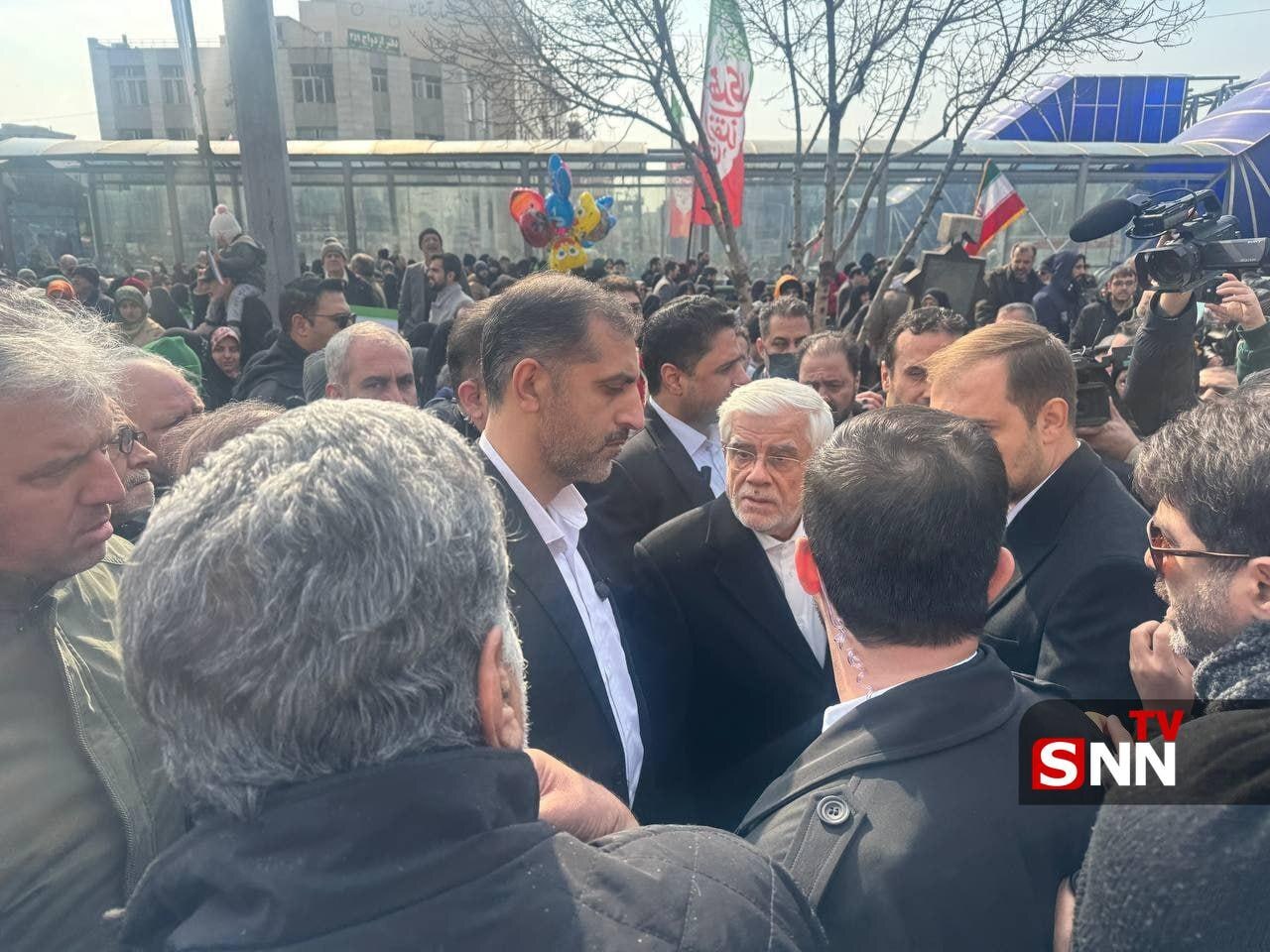 حضور عارف معاون اول رئیس‌جمهور در راهپیمایی ۲۲ بهمن + عکس