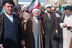 حضور مسئول نمایندگی ولی فقیه در نیروی زمینی سپاه در راهپیمایی 22 بهمن اهواز/فیلم