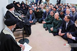 دیدار رهبر انقلاب با دست‌اندرکاران برگزاری کنگره شهدای کاشان