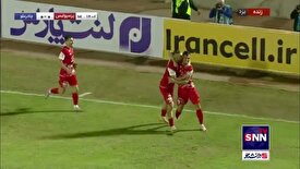 گل اول پرسپولیس به چادرملو توسط سردار دورسون در دقیقه ۱۵