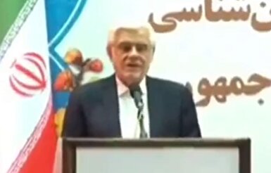 در استفاده از فناوری هسته‌ای نه با کسی مشورت می‌کنیم نه از کسی دستور می‌گیریم