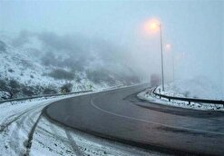 جاده کوهستانی عباس‌آباد-کلاردشت به دلیل خطر ریزش سنگ بسته شد