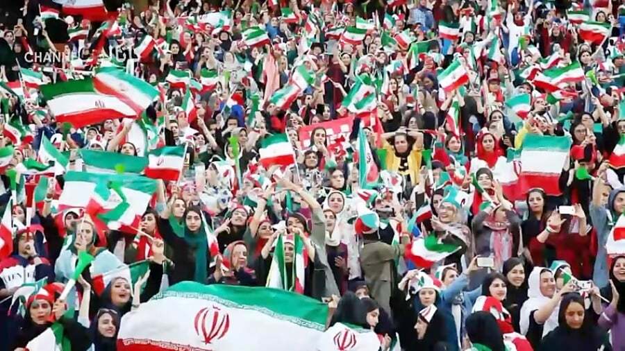 اسبقیان: کرامت بانوان ایرانی در ورزشگاه باید حفظ شود / تا پایان مرداد فدراسیونی با سرپرست نخواهیم داشت