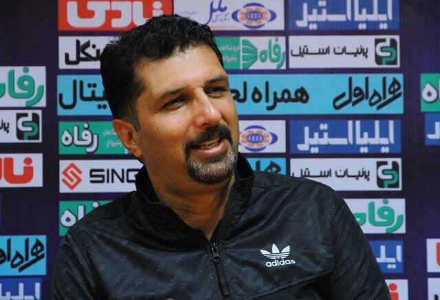 حسینی: امیدوارم بازیکنانم از هر بازی درس بگیرند